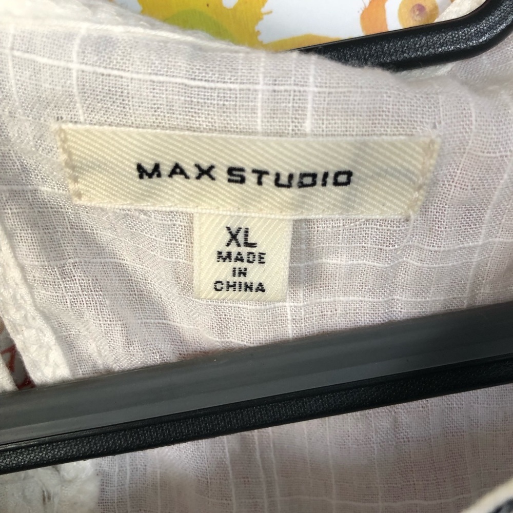 Max Studio White Gauze Cotton Blend Blouse Embroidered XL Sleeveless - Picture 5 of 9